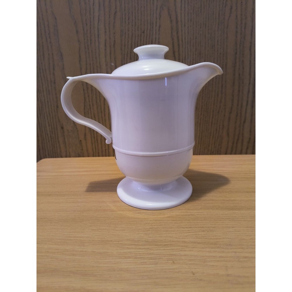 Oggi Plastic Carafe Thermos Coffee Pot Pitcher Insulated Beverage Server 7.5 in